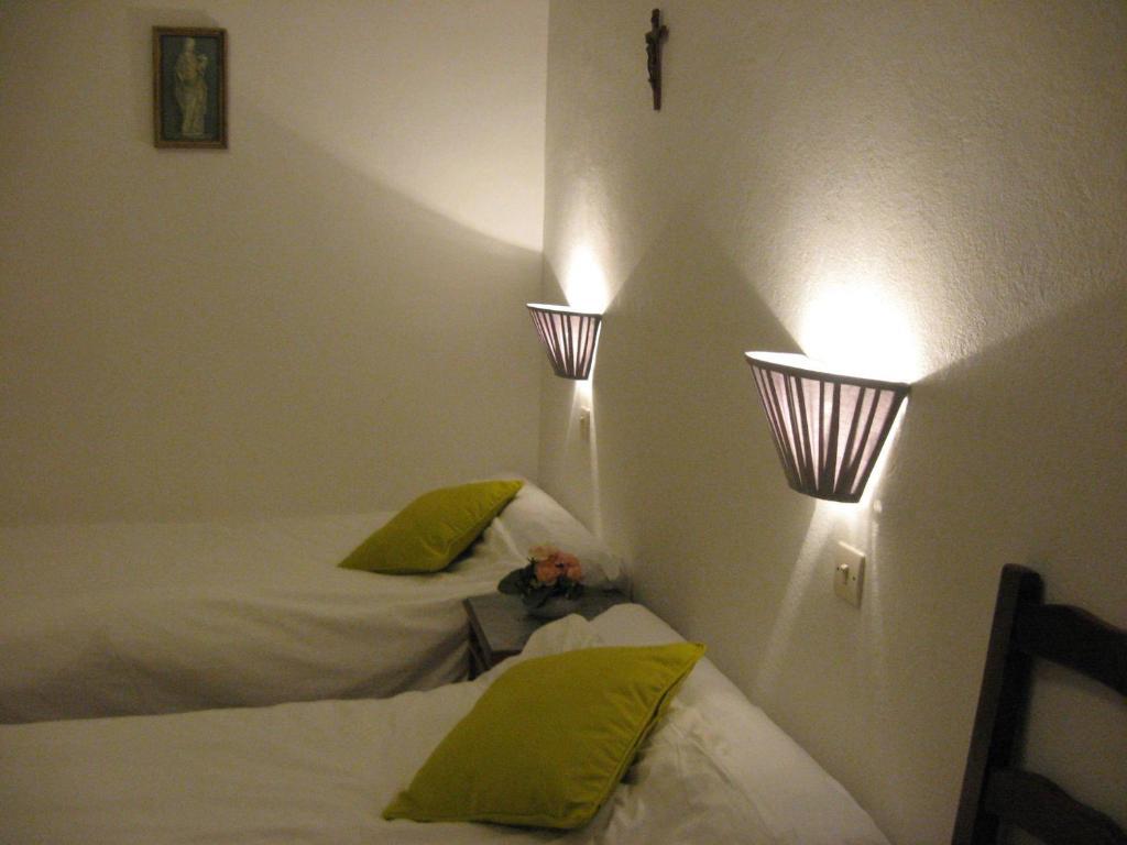 Hotel Notre Dame De Fourviere Lourdes Buitenkant foto